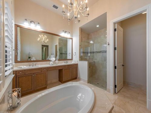 2289 Residence Cir, Naples FL 34105-3084 exterior