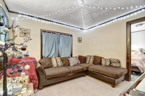 6037 Kenneth Ave, Chicago IL 60652-1108 exterior