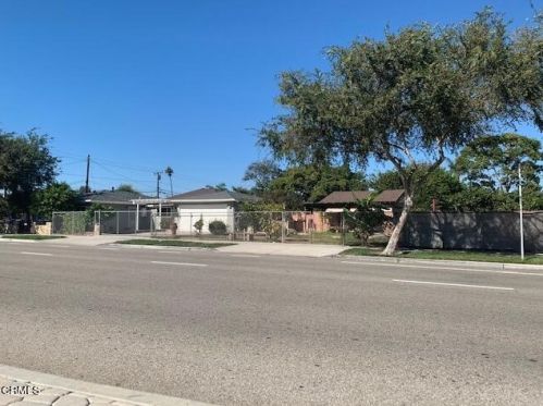 2508 Colonia Ave, Oxnard CA 93036-1230 exterior