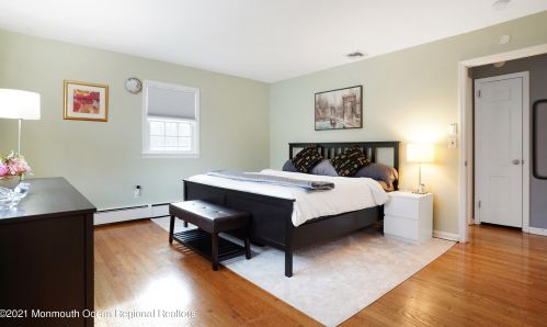 30 Cardinal Rd, Middletown NJ 07748-3262 exterior