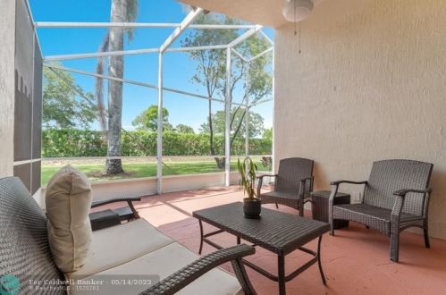 7651 Cherry Blossom St, Boynton Beach FL 33437-5438 exterior