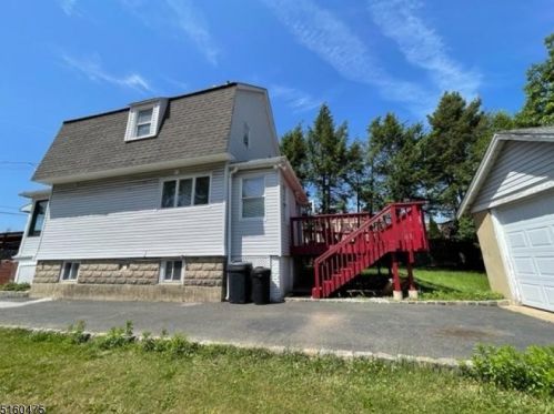 15 Center St, Springfield NJ  07081-1716 exterior