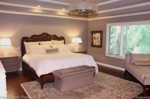 3586 Walnut Brk Dr, Rochester MI 48309-4065 exterior