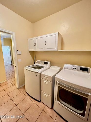 4051 Still Canyon Pass, Tucson AZ  85745-4166 exterior