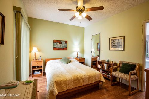 5966 Sun County Blvd, Tucson AZ 85712-2346 exterior