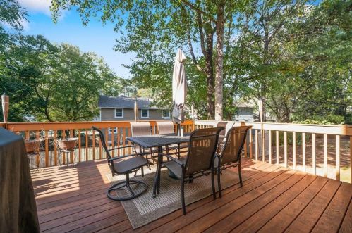 3500 Castlehill Ct, Tucker GA 30084 exterior