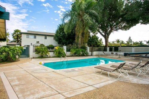 17912 Irvine Blvd, Tustin CA 92780-3314 exterior