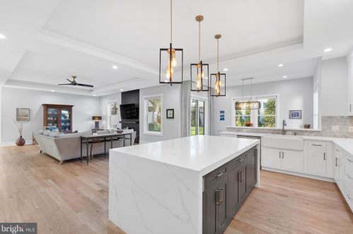 6714 Van Fleet Dr, Mc Lean VA  22101-5140 exterior