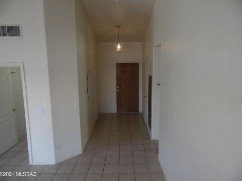 9692 Paseo Del Tornasol, Tucson AZ 85747-5033 exterior