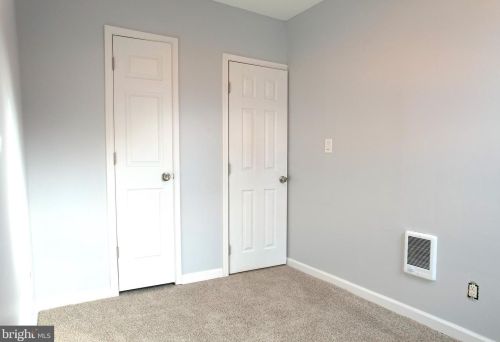 2830 Bailey St, Philadelphia PA 19121-2606 exterior