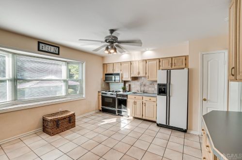 115 High St, Metuchen NJ 08840-2339 exterior