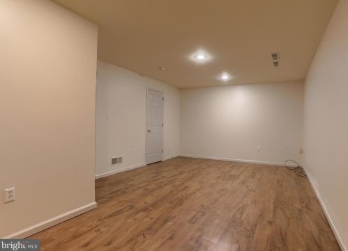 850 Zermatt Dr, Hummelstown PA  17036-9706 exterior