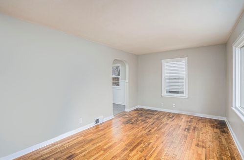 5134 Keyes Dr, Kalamazoo MI  49004-2614 exterior