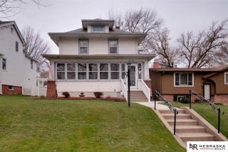 2126 33rd St, Omaha NE  68105-3118 exterior