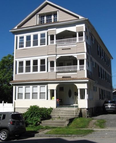 39 Woodford St, Worcester, MA 01604-5424