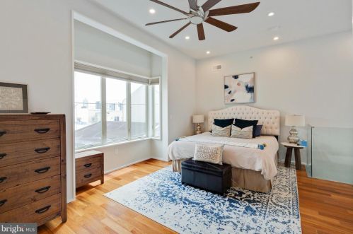 970-74 Leithgow St, Philadelphia PA  19123-1440 exterior