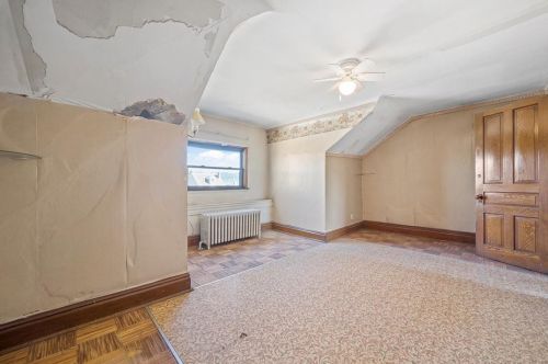 1832 Ley St, Pittsburgh PA 15212-3612 exterior