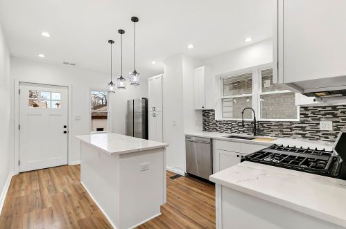 8943 Elizabeth St, Chicago IL  60620-3418 exterior