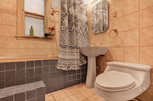 4445 Altgeld St, Chicago IL 60639-1903 exterior