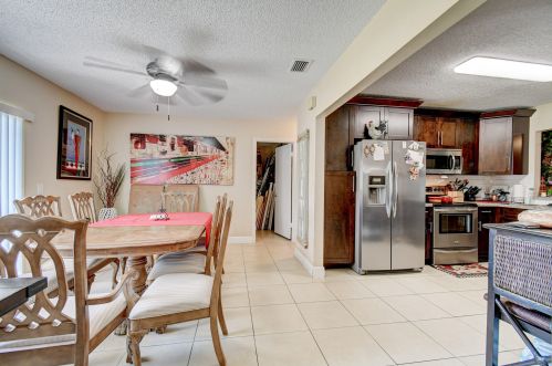 20570 Carousel Cir, Boca Raton FL  33434-3931 exterior