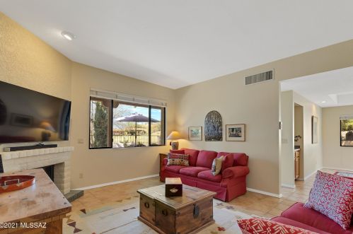 811 Camino Corrida, Tucson AZ  85704-7651 exterior