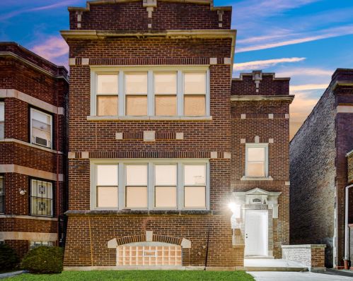 6927 Sangamon St, Chicago, IL 60621-1707