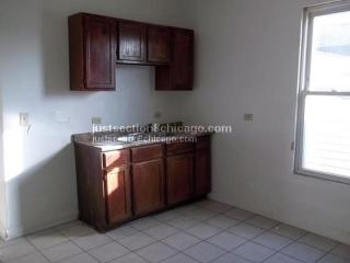 700 92nd St, Chicago IL  60619-7604 exterior