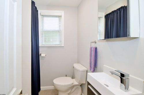 46 Coolidge Rd, Maplewood NJ  07040-1420 exterior