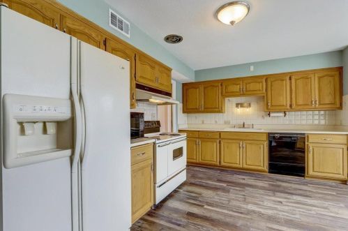 3160 Menomonee Riv Pkwy, Milwaukee WI 53222-3371 exterior