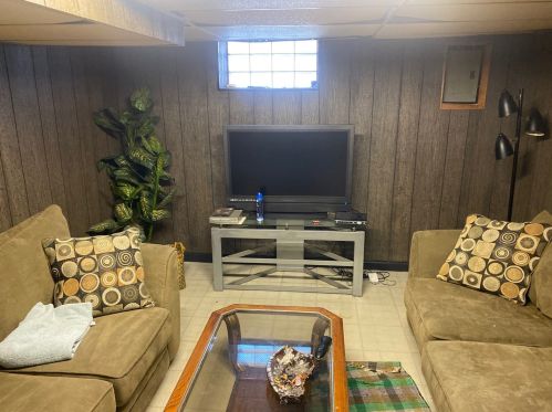 14519 Dobson Ave, Dolton IL 60419-2313 exterior