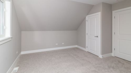 5135 Neenah Ave, Chicago IL  60656-3728 exterior