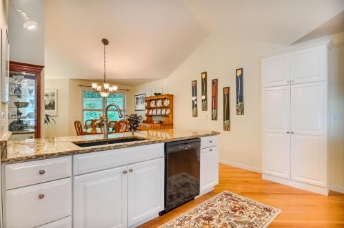 14 Foxcross Cir, Concord NH 03301-6920 exterior