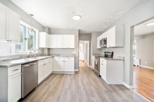 124 Wait St, Springfield MA  01104-1942 exterior