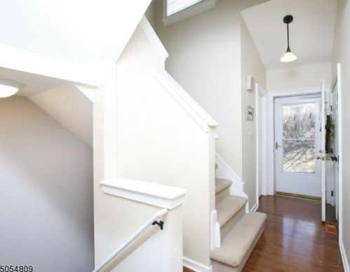 19 Green Heron Dr, Hackettstown, NJ 07840-3300