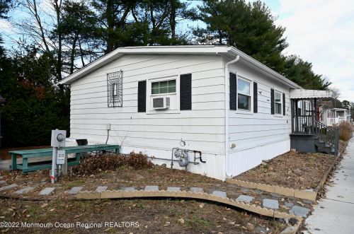 46 Southwind Cir, Jackson Twp NJ  08527-2809 exterior