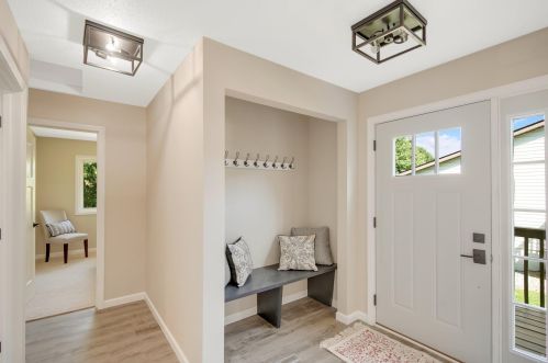 8706 134 St, Saint Paul MN 55124-7232 exterior