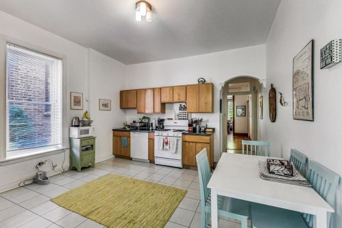 1240 Wolcott Ave, Chicago IL 60622-3883 exterior