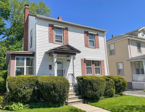 25 Edgar St, Poughkeepsie, NY 12603-2701