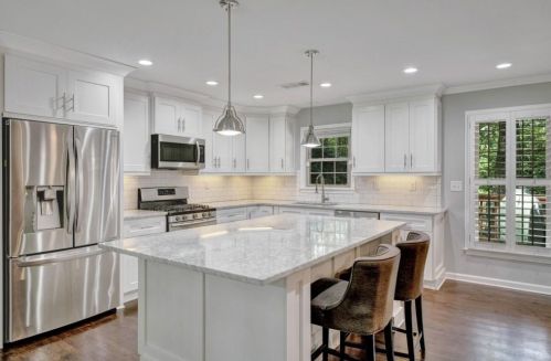 2508 Caladium Dr, Atlanta GA 30345-1325 exterior