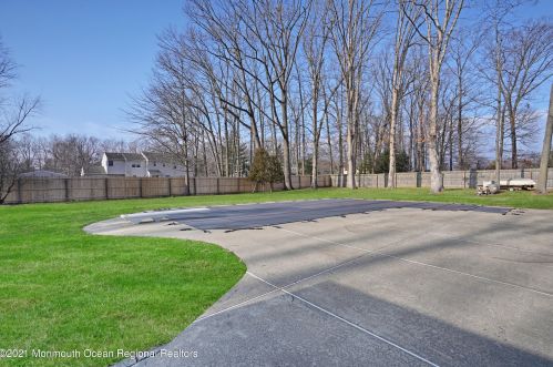 138 Lancaster Rd, East Freehold NJ 07728-3177 exterior