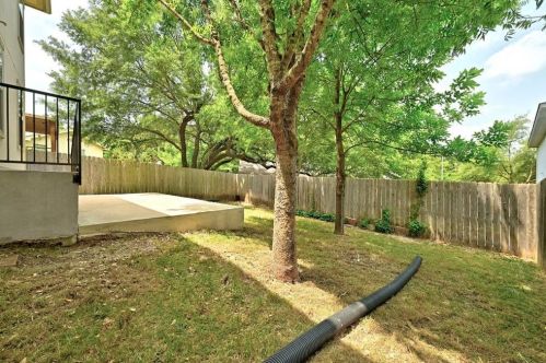 8612 Davis Oaks Trl, Austin TX 78748-6582 exterior
