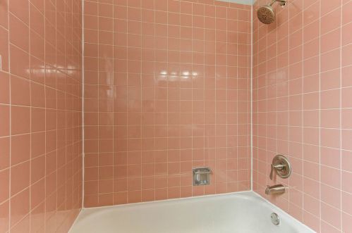 8150 Sacramento, Chicago IL 60655-2302 exterior