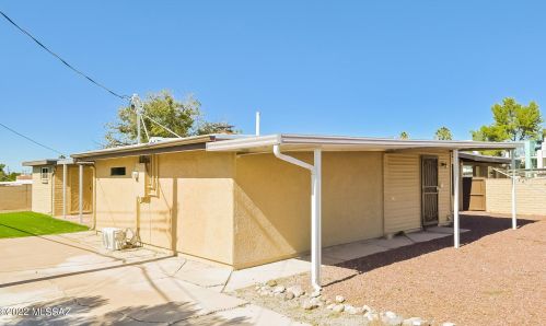 8648 Kenyon Dr, Tucson AZ  85710-4234 exterior