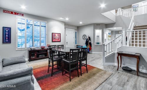 22034 55th St, Phoenix AZ  85054-7150 exterior