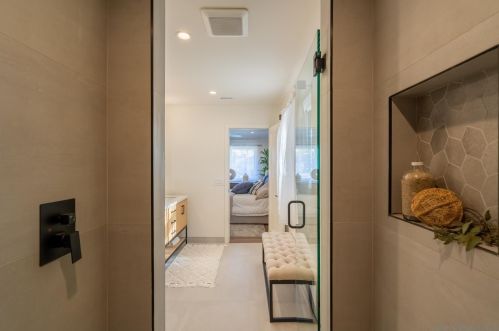 14291 Prospect Ave, Tustin CA  92780-2316 exterior