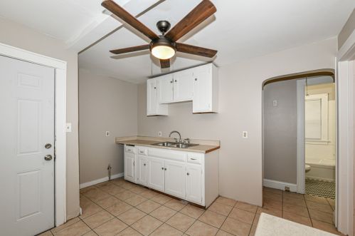 505 Clarke St, Milwaukee WI  53212-2922 exterior