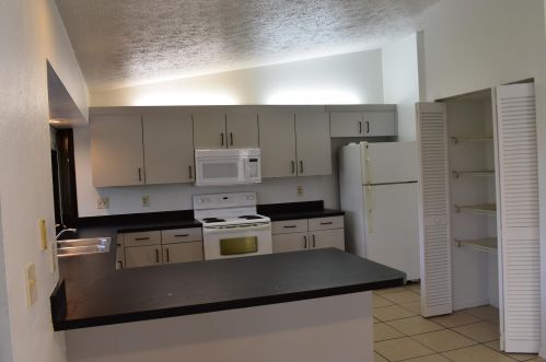 1337 Hunnicut Ave, Fort Pierce FL 34953-7711 exterior