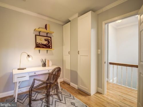 1341 Emerald St, Washington DC 20002-5432 exterior