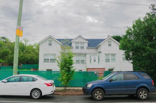 4355 Tremont Ave, Bronx, NY 10465-3356