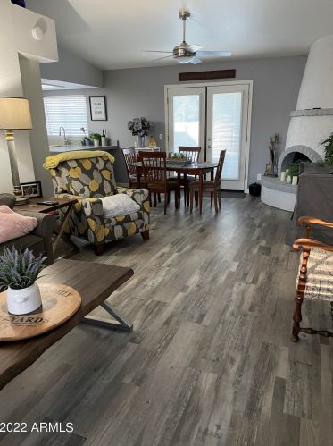 18230 1st Ave, Phoenix, AZ 85023-6419